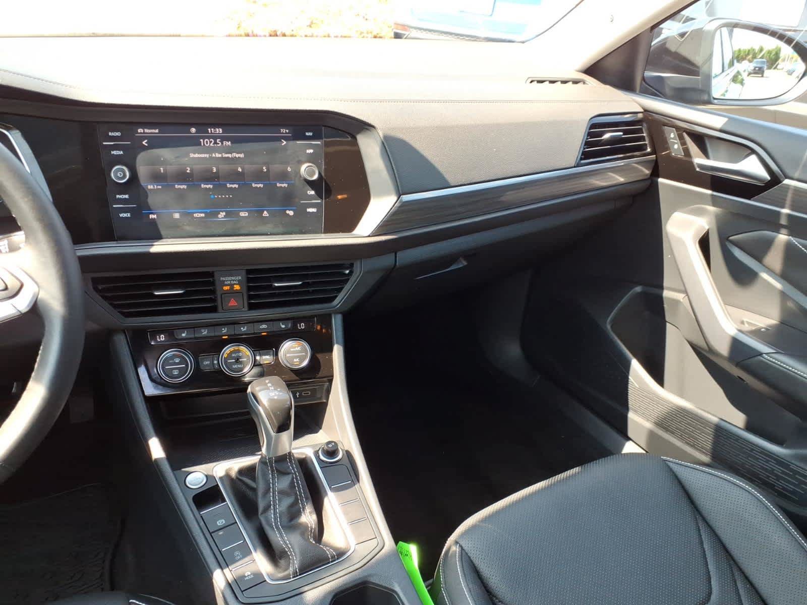 Used 2022 Volkswagen Jetta SEL FWD image 13