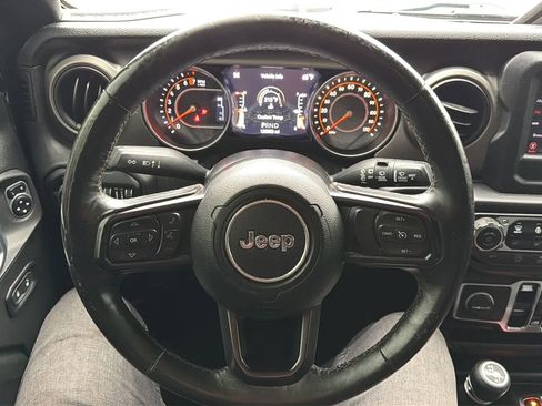 Used 2019 Jeep Wrangler Unlimited Sport S AWD/4WD image 10