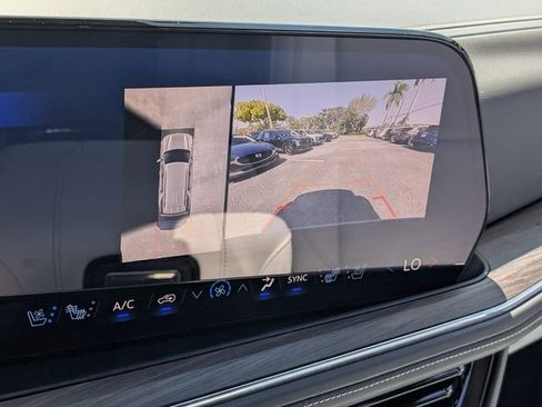 Used 2025 Chevrolet Tahoe Premier image 25