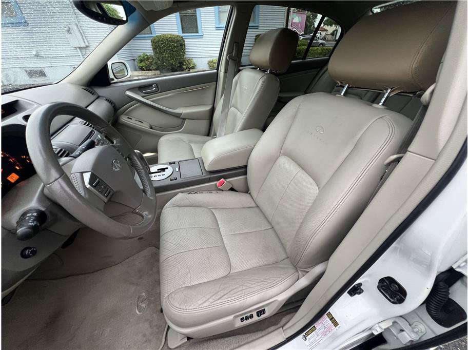 Used 2004 INFINITI G35 x Sedan AWD/4WD image 11