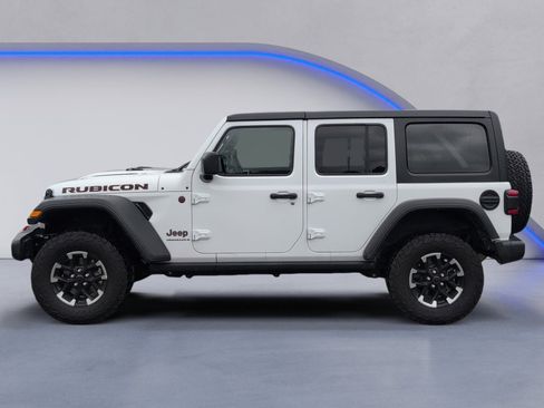 Used 2025 Jeep Wrangler Unlimited Rubicon AWD/4WD image 3