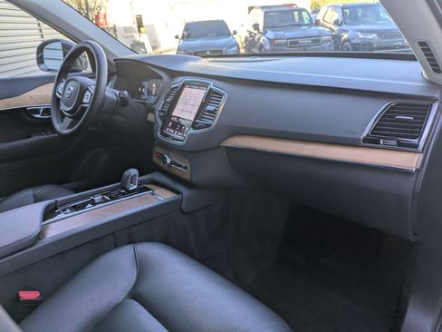 Used 2023 Volvo XC90 T8 Plus w/ Protection Package Premier AWD/4WD image 30