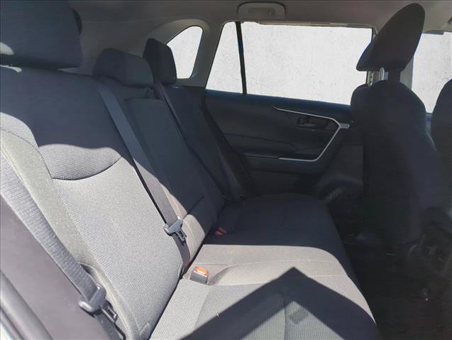 Used 2022 Toyota RAV4 LE FWD image 27