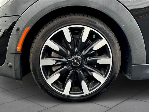 Used 2021 MINI Cooper S w/ Driver Assistance Package image 10