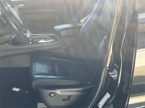 Used 2022 Dodge Durango GT image 17