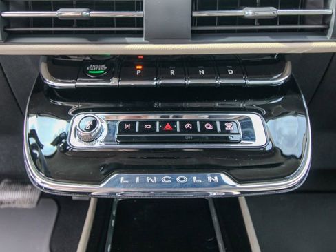 Used 2026 Lincoln Corsair Premiere image 26