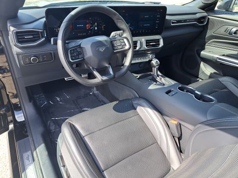 Used 2024 Ford Mustang GT Premium image 15