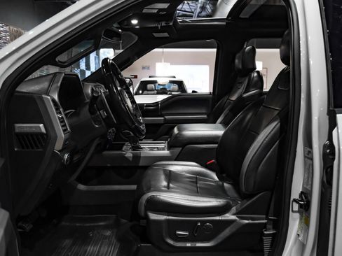 Used 2017 Ford F150 Raptor w/ Equipment Group 802A Luxury AWD/4WD image 4