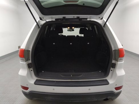 Used 2016 Jeep Grand Cherokee Laredo w/ Quick Order Package 23E RWD image 29