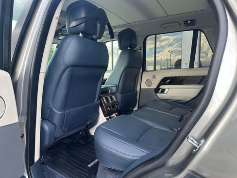 Used 2020 Land Rover Range Rover HSE image 23