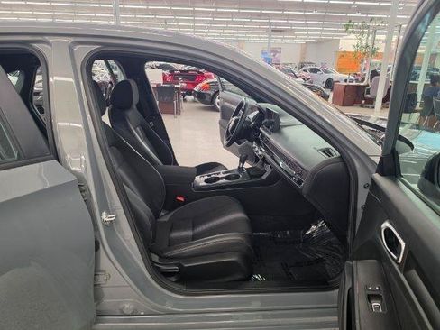 Used 2025 Honda Civic Sport image 32