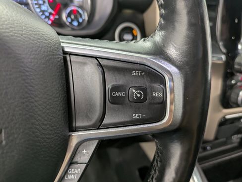 Used 2019 RAM 1500 Laramie image 19