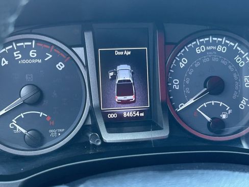 Used 2021 Toyota Tacoma TRD Pro AWD/4WD image 13