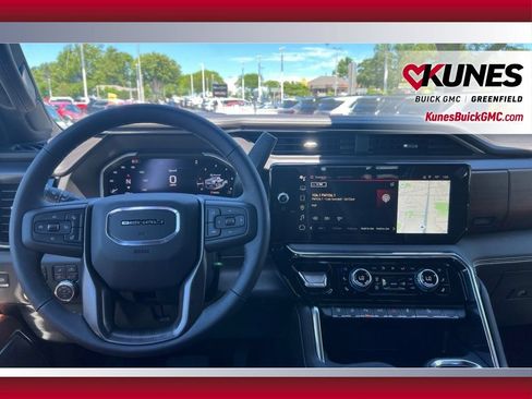 New 2026 GMC Sierra 2500 Denali Ultimate w/ LPO, Black Badging Package AWD/4WD image 15