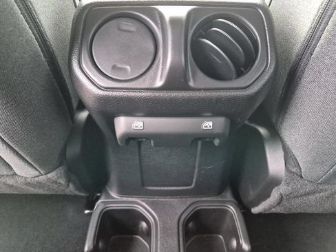 New 2026 Jeep Gladiator Sport AWD/4WD image 12