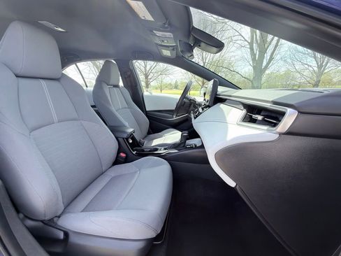 Used 2022 Toyota Corolla SE w/ Carpet Mat Package (TMS) FWD image 19