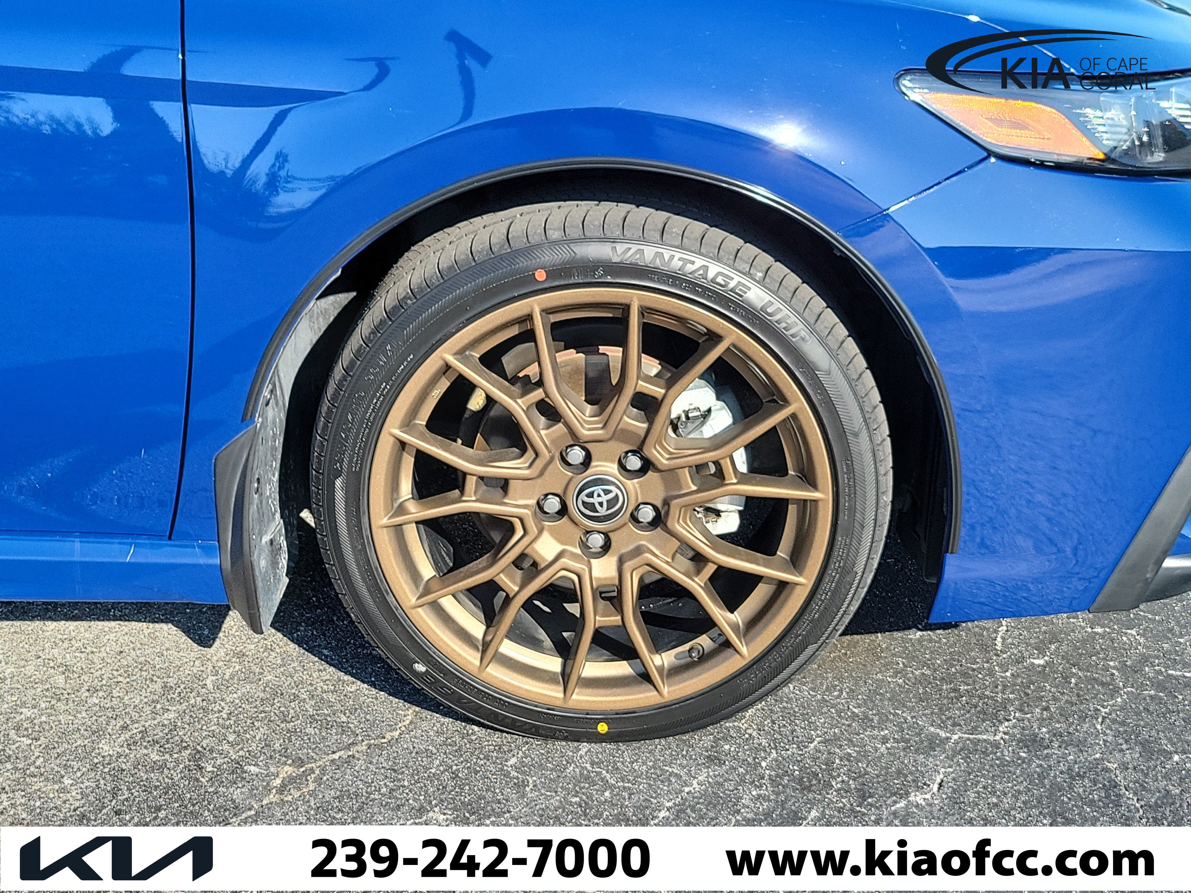 Used 2023 Toyota Camry SE w/ Convenience Package FWD image 7