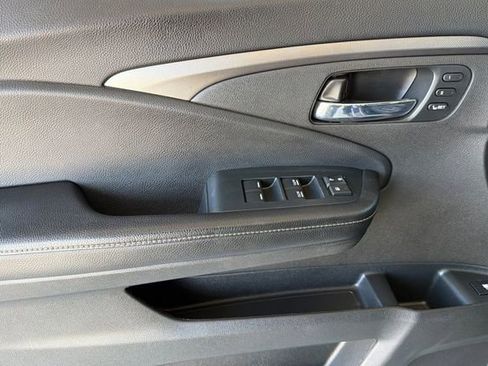 Used 2023 Honda Ridgeline RTL image 11