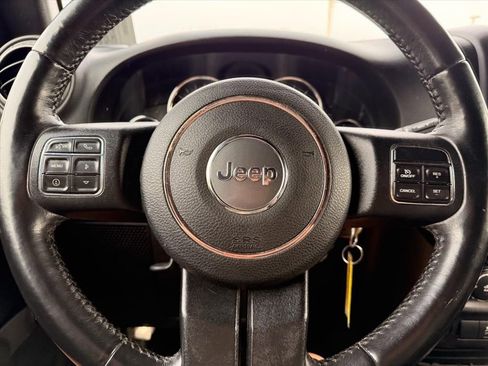 Used 2017 Jeep Wrangler Unlimited Sport w/ Connectivity Group AWD/4WD image 15