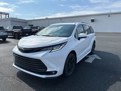 New 2026 Toyota Sienna XLE Woodland Edition image 1