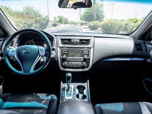 Used 2018 Nissan Altima 2.5 SR FWD image 16