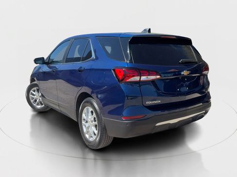 Used 2023 Chevrolet Equinox LT w/ Driver Convenience Package FWD image 3