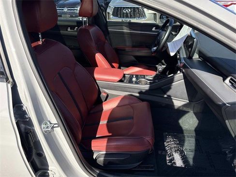 Used 2023 Kia K5 GT-Line image 9