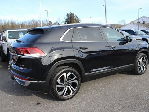 Used 2022 Volkswagen Atlas Cross Sport SEL image 29