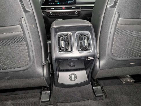 Used 2025 Kia Sorento S AWD/4WD image 21