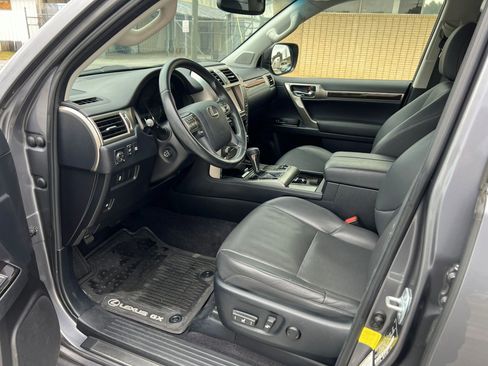Used 2015 Lexus GX 460 image 20
