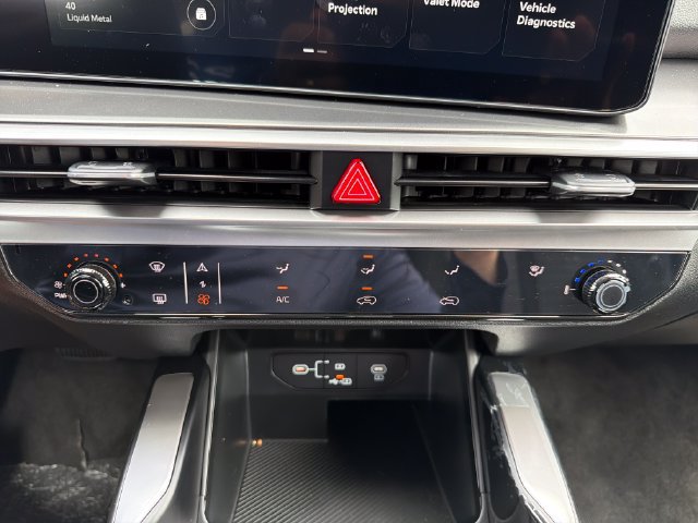 New 2026 Kia Sorento LX FWD image 14