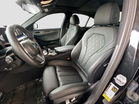 Certified 2023 BMW 540i w/ M Sport Package image 21