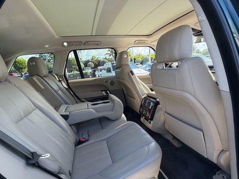 Used 2017 Land Rover Range Rover HSE AWD/4WD image 13