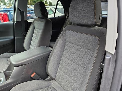 Used 2023 Chevrolet Equinox LT image 6