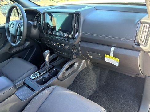 New 2026 Nissan Frontier SV w/ All-Weather Content Package AWD/4WD image 27