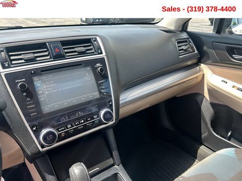 Used 2018 Subaru Outback 2.5i Premium AWD/4WD image 16