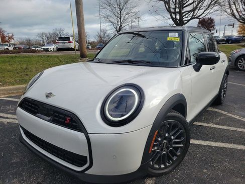 Certified 2025 MINI Cooper S FWD image 1