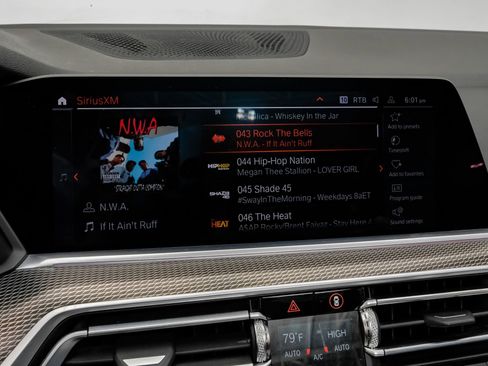 Used 2019 BMW X5 xDrive40i w/ M Sport Package AWD/4WD image 32