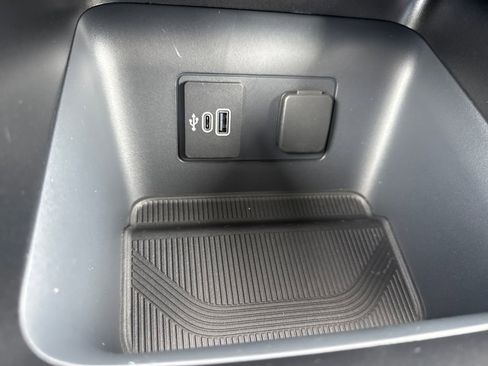 New 2026 Ford Explorer Active image 29