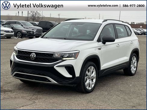 Certified 2023 Volkswagen Taos S image 5