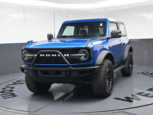 Used 2023 Ford Bronco Wildtrak image 11