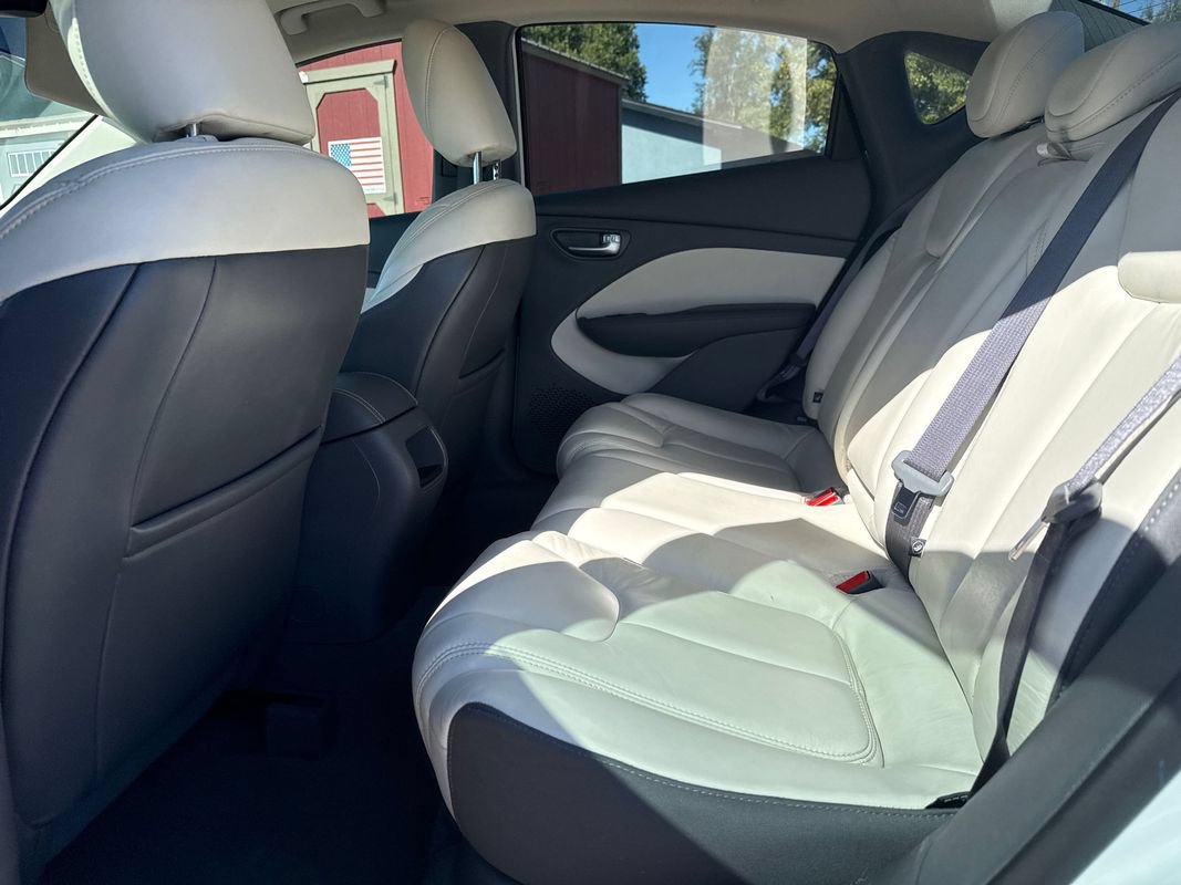 Used 2013 Dodge Dart Limited w/ Premium Group FWD image 14