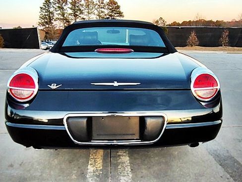 Used 2002 Ford Thunderbird Deluxe image 8