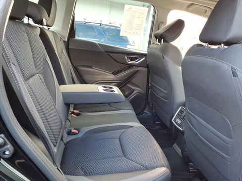 Used 2023 Subaru Forester Premium image 9