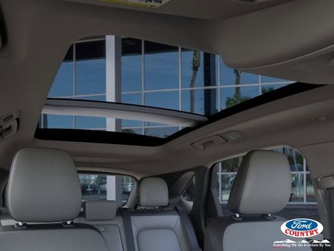 New 2025 Ford Escape SE w/ Class II Trailer Tow Package image 22