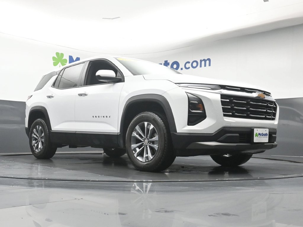 Used 2025 Chevrolet Equinox LT AWD/4WD image 29