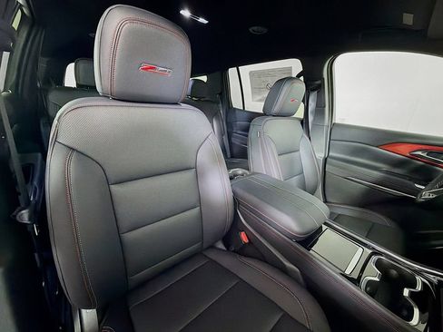 New 2026 Chevrolet Traverse Z71 w/ Enhanced Driving Package AWD/4WD image 25