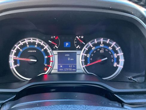 Used 2016 Toyota 4Runner SR5 Premium image 21