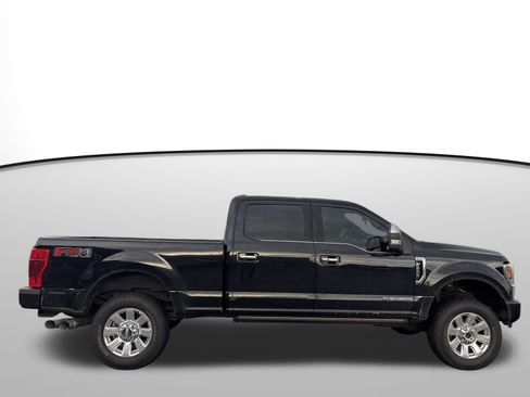 Used 2020 Ford F250 Platinum w/ FX4 Off-Road Package image 3