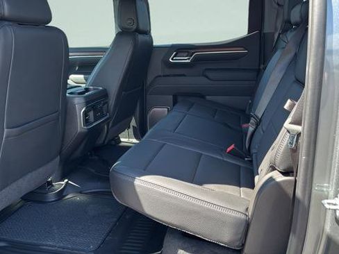 Used 2025 GMC Sierra 1500 Denali AWD/4WD image 19